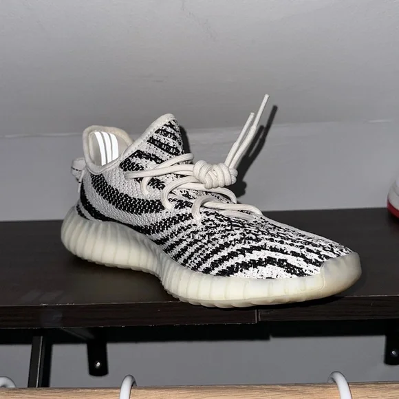 zebra yeezys BARELY WORN.